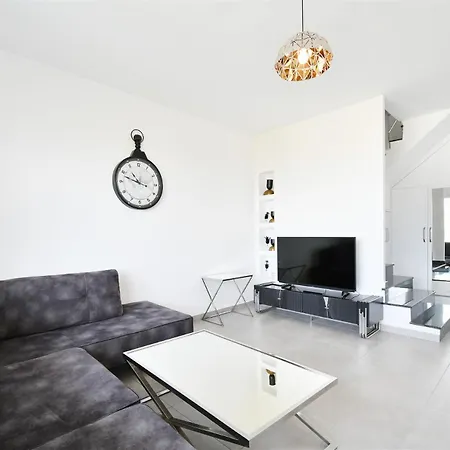 0047 Exodus 2-bedroom Duplex In Mahmutlar With Sea, Mountain And Castle Views アパート